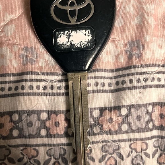 Key - Picture 4 of 5